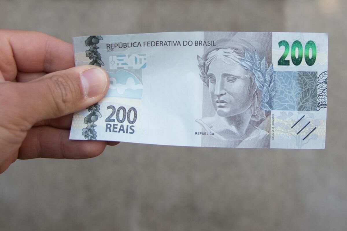 Imagem de compartilhamento para o artigo Cliente e comerciante vão parar na delegacia após pagamento com possível nota falsa de R$ 200,00 em Costa Rica  da MS Todo dia